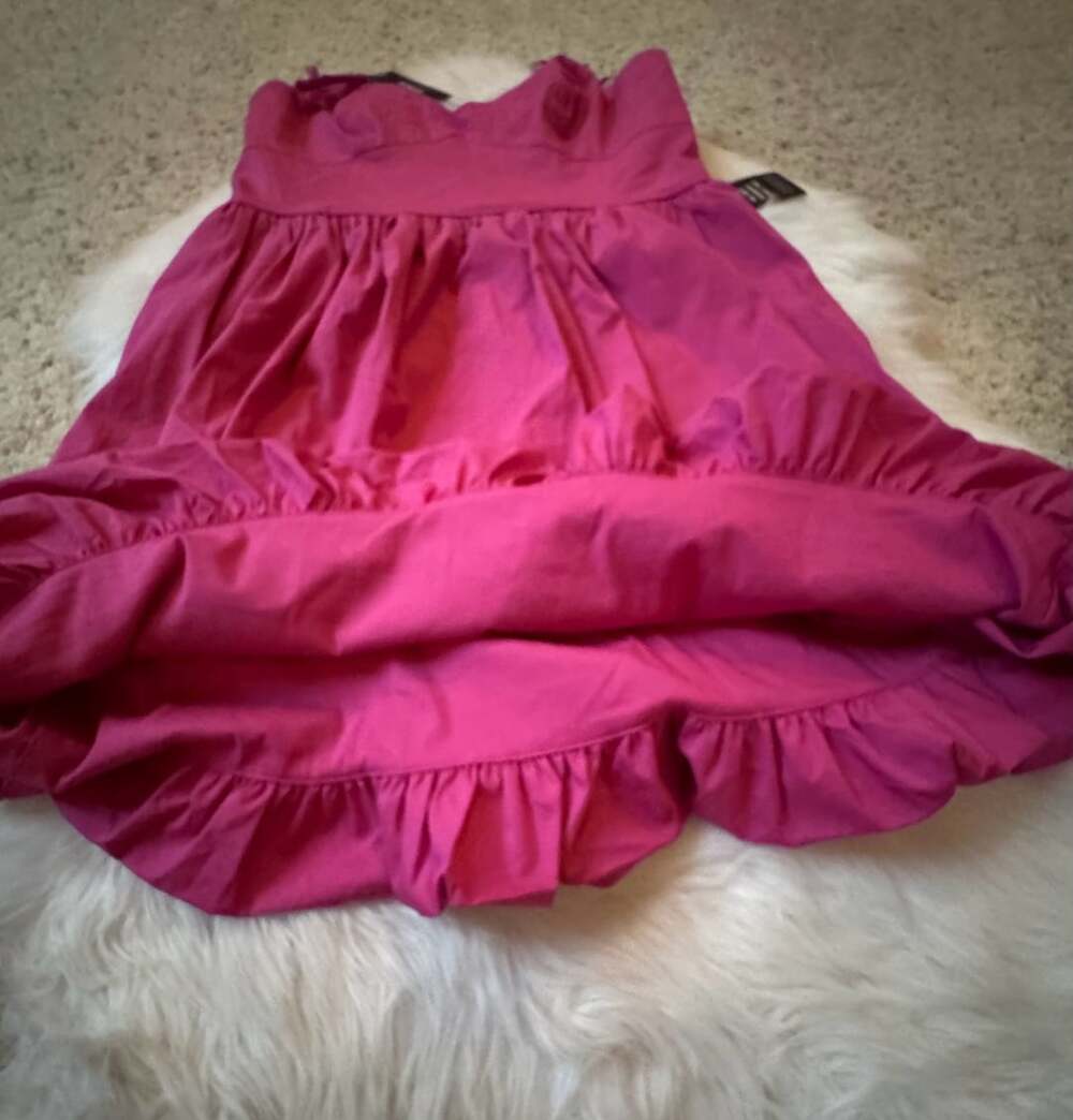 NWT Express Fuchsia Bubble Hem Mini Dress Spaghetti Strap V-Neck Size S - Picture 8 of 10